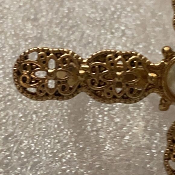 Two Ringer Filigree & Pearl Cross Ring - Picture 5 of 6